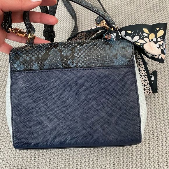 Tory Burch Robinson Mixed Media Crossbody Bag - Picture 4 of 13